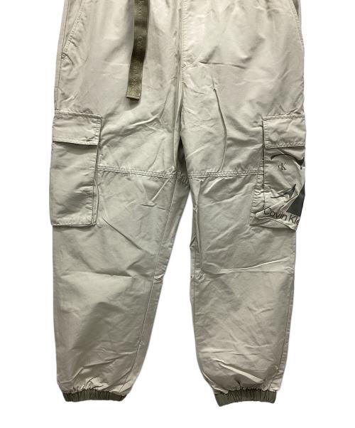 Calvin Klein Jeans（カルバンクラインジーンズ）Calvin Klein Jeans (カルバンクラインジーンズ) パンツ ライトグリーン サイズ:Mの古着・服飾アイテム