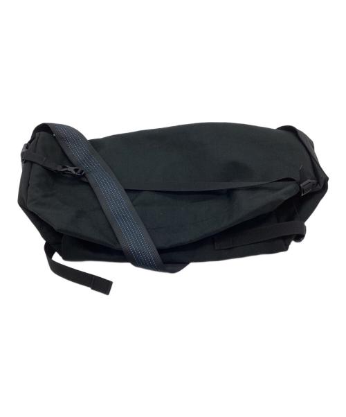 HIGHABOVE（-）HIGHABOVE (-) メッセンジャーバッグ ブラック 未使用品の古着・服飾アイテム