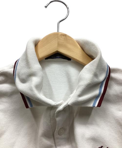 FRED PERRY（フレッドペリー）FRED PERRY (フレッドペリー) ポロシャツ ホワイト サイズ:Mの古着・服飾アイテム