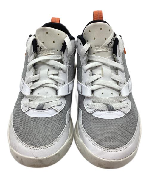 JORDAN（ジョーダン）JORDAN (ジョーダン) スニーカー ホワイト×グレー サイズ:26の古着・服飾アイテム