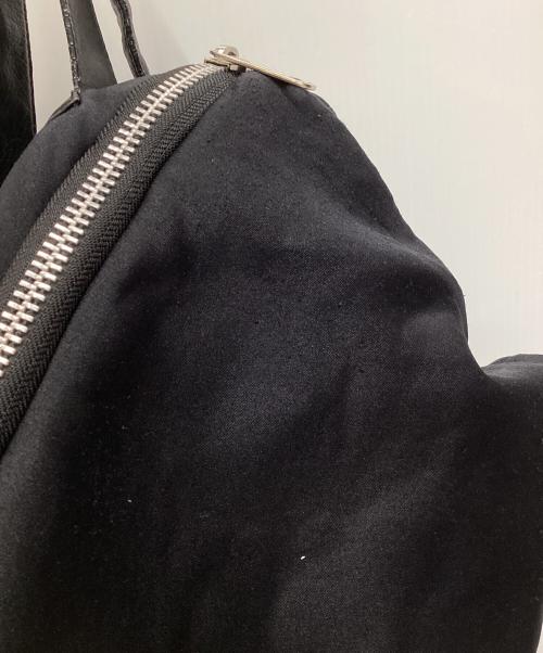 kawa-kawa（カワカワ）kawa-kawa (カワカワ) ビッグジップリュックの古着・服飾アイテム