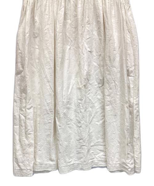 TSUHARU by samansa Mos2（ツハル バイ サマンサモスモス）TSUHARU by samansa Mos2 (ツハル バイ サマンサモスモス) ノースリーブワンピース ホワイト サイズ:Fの古着・服飾アイテム