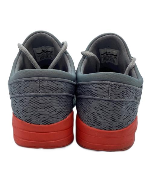 NIKE SB（ナイキエスビー）NIKE SB (ナイキエスビー) スニーカー グレー×レッド サイズ:29の古着・服飾アイテム