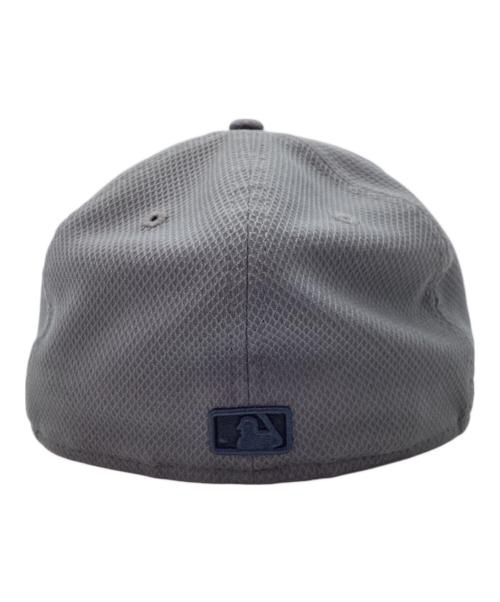 New Era（ニューエラ）New Era (ニューエラ) キャップ グレー×ブラック サイズ:57.7の古着・服飾アイテム