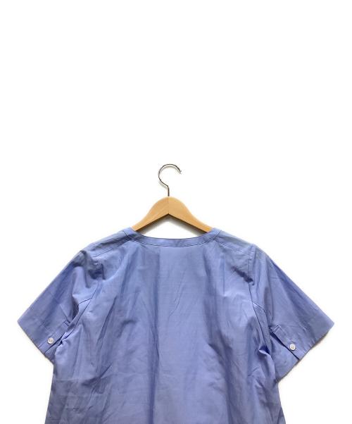 BLUE LABEL CRESTBRIDGE（ブルーレーベルクレストブリッジ）BLUE LABEL CRESTBRIDGE (ブルーレーベルクレストブリッジ) 半袖ブラウス ブルー サイズ:38 未使用品の古着・服飾アイテム