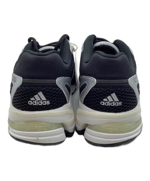 adidas（アディダス）adidas (アディダス) スニーカー ブラック×シルバー サイズ:30 未使用品の古着・服飾アイテム