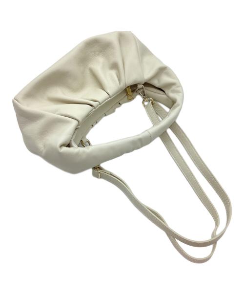 AULENTTI（オウレンティ）AULENTTI (オウレンティ) 2WAYバッグ アイボリーの古着・服飾アイテム