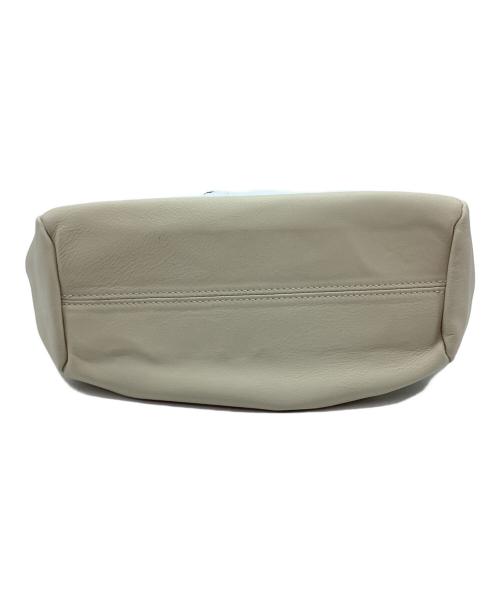 AULENTTI（オウレンティ）AULENTTI (オウレンティ) 2WAYバッグ アイボリーの古着・服飾アイテム