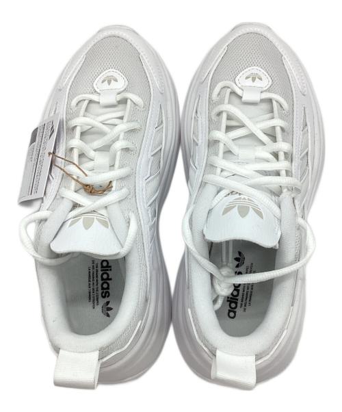 adidas（アディダス）adidas (アディダス) スニーカー ホワイト サイズ:23.5 未使用品の古着・服飾アイテム