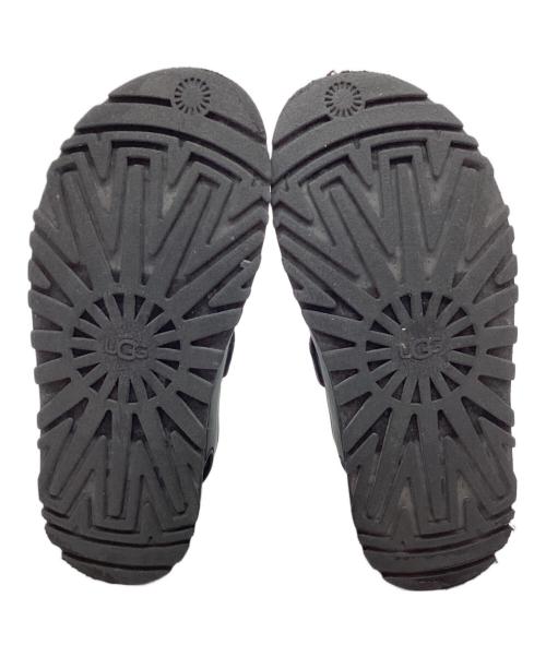 UGG（アグ）UGG (アグ) サンダル ブラック サイズ:24の古着・服飾アイテム