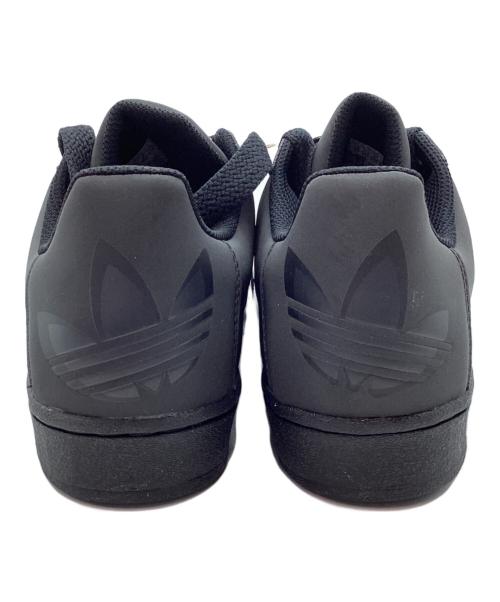 adidas（アディダス）adidas (アディダス) スニーカー ブラック サイズ:28.5の古着・服飾アイテム