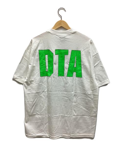 DTA（DTA）DTA (DTA) 半袖Tシャツ ホワイト サイズ:XL 未使用品の古着・服飾アイテム