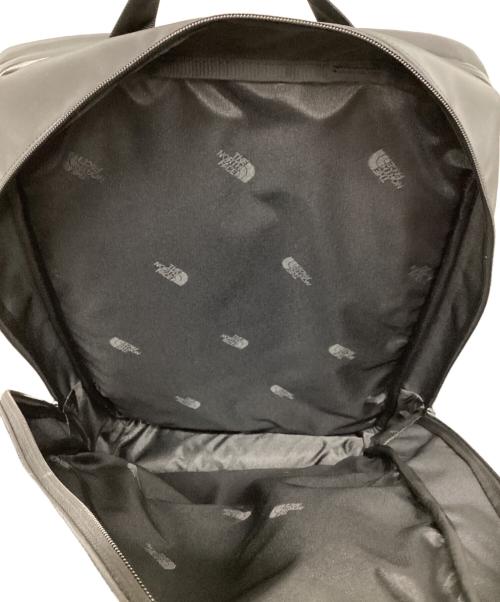 THE NORTH FACE（ザ ノース フェイス）THE NORTH FACE (ザ ノース フェイス) シャトルデイパック ブラックの古着・服飾アイテム