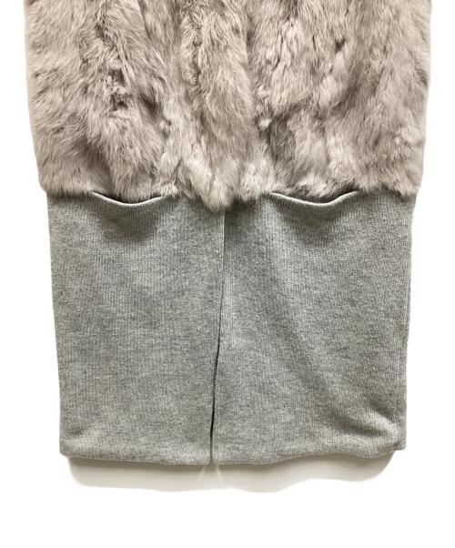 Titilate Valet（ティティレイトヴァレット）Titilate Valet (ティティレイトヴァレット) Vネックラビットファーニットジレ ライトグレー サイズ:38の古着・服飾アイテム