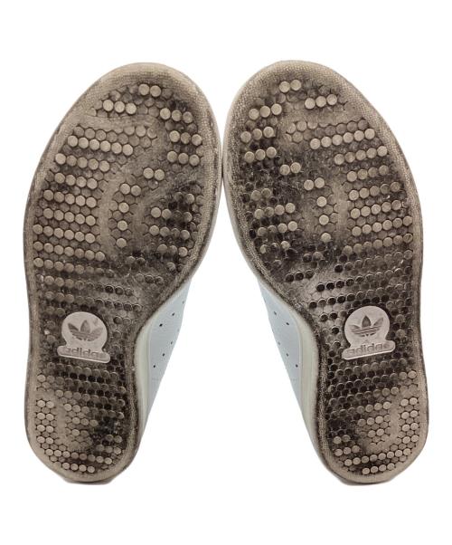 adidas（アディダス）adidas (アディダス) シューズ ホワイト サイズ:23.5の古着・服飾アイテム