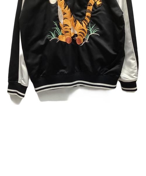 DISNEY（ディズニー）DISNEY (ディズニー) スカジャン ホワイト×ブラック サイズ:Lの古着・服飾アイテム