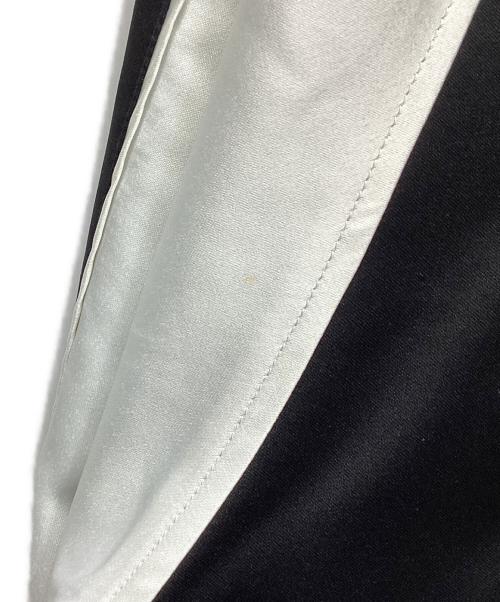 DISNEY（ディズニー）DISNEY (ディズニー) スカジャン ホワイト×ブラック サイズ:Mの古着・服飾アイテム