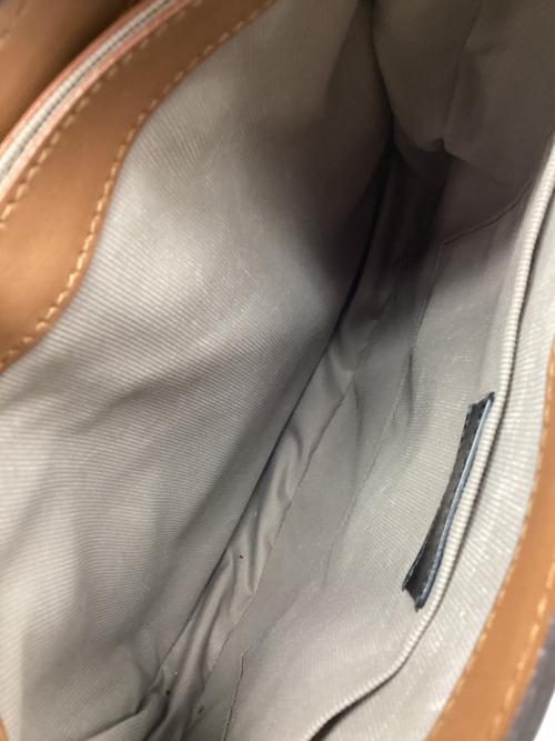 FURLA（フルラ）FURLA (フルラ) ショルダーバッグ ブラウン×オレンジの古着・服飾アイテム