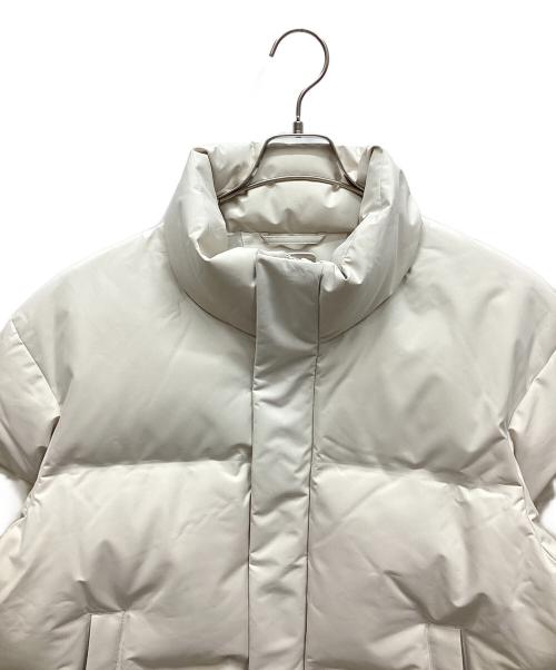 UNIQLO（ユニクロ）UNIQLO (ユニクロ) シームレスダウンジャケット アイボリー サイズ:Lの古着・服飾アイテム