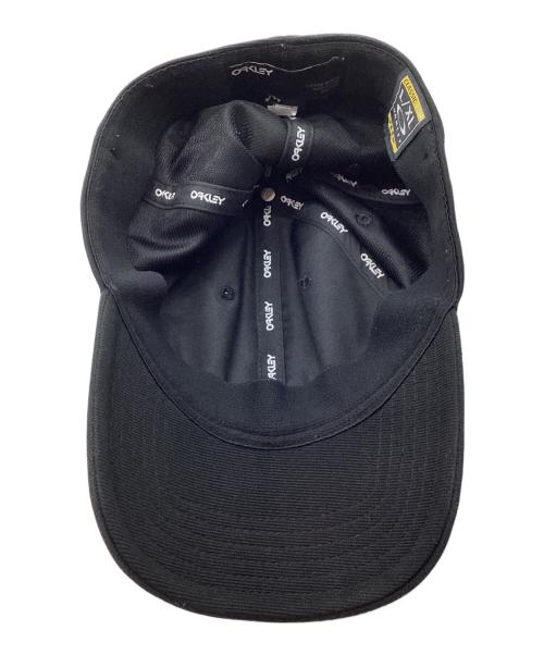 OAKLEY（オークリー）OAKLEY (オークリー) キャップ ブラックの古着・服飾アイテム