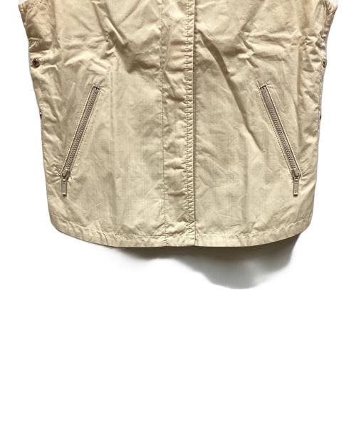 BURBERRY BLUE LABEL（バーバリー ブルー レーベル）BURBERRY BLUE LABEL (バーバリーロンドンブルーレーベル) ノースリーブジャケット ベージュ サイズ:38の古着・服飾アイテム