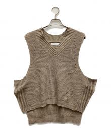 eimee law（エイミーロウ）の古着「ロゴテープVネックサイドスリットベスト」｜ベージュ