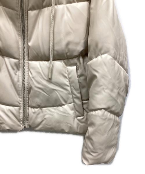 ZARA（ザラ）ZARA (ザラ) 中綿ブルゾン ホワイト サイズ:USAMの古着・服飾アイテム