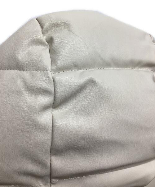 ZARA（ザラ）ZARA (ザラ) 中綿ブルゾン ホワイト サイズ:USAMの古着・服飾アイテム