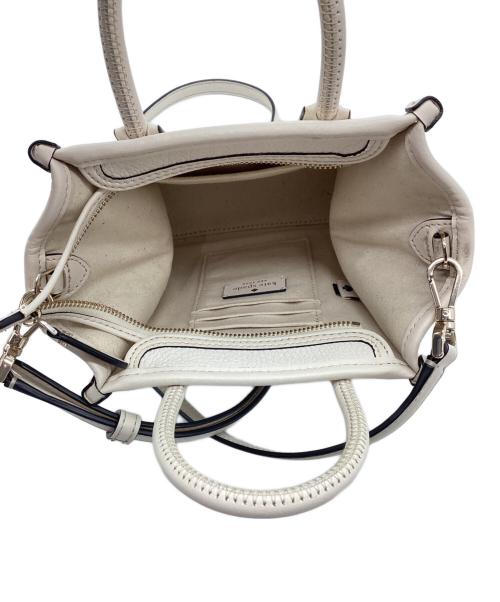 Kate Spade（ケイトスペード）Kate Spade (ケイトスペード) 2WAYバッグ ホワイトの古着・服飾アイテム