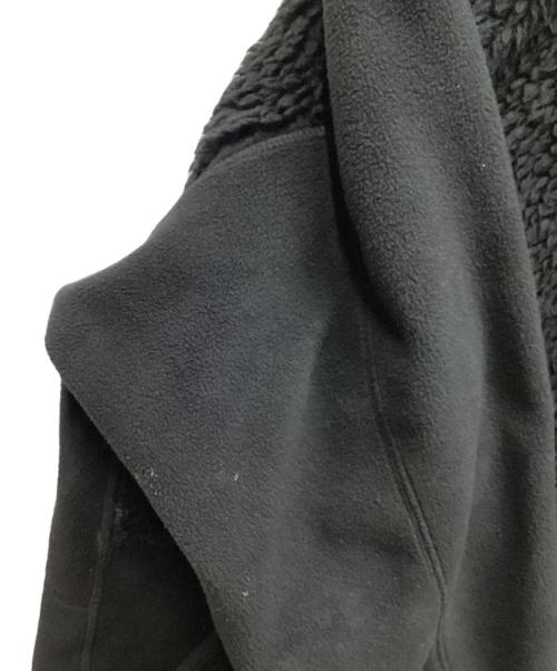 UNIQLO（ユニクロ）UNIQLO (ユニクロ) WHITE MOUNTAINEERING (ホワイトマウンテ二アニング) ボアジャケット ブラック サイズ:XLの古着・服飾アイテム