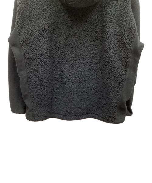 UNIQLO（ユニクロ）UNIQLO (ユニクロ) WHITE MOUNTAINEERING (ホワイトマウンテ二アニング) ボアジャケット ブラック サイズ:XLの古着・服飾アイテム