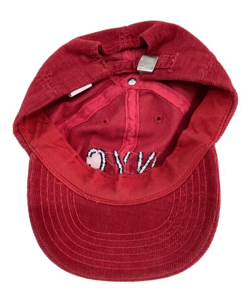 DKNY（ダナキャランニューヨーク）DKNY (ダナキャランニューヨーク) キャップ レッドの古着・服飾アイテム