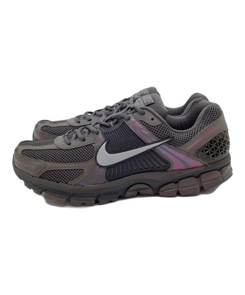 NIKE（ナイキ）NIKE (ナイキ) スニーカー ブラウングレー サイズ:30の古着・服飾アイテム