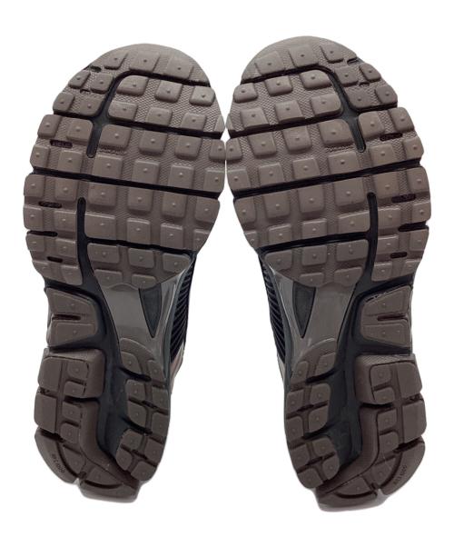 NIKE（ナイキ）NIKE (ナイキ) スニーカー ブラウングレー サイズ:30の古着・服飾アイテム