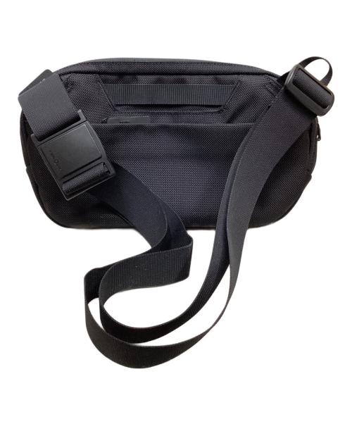 AER（エアー）AER (エアー) ボディーバッグ ブラックの古着・服飾アイテム