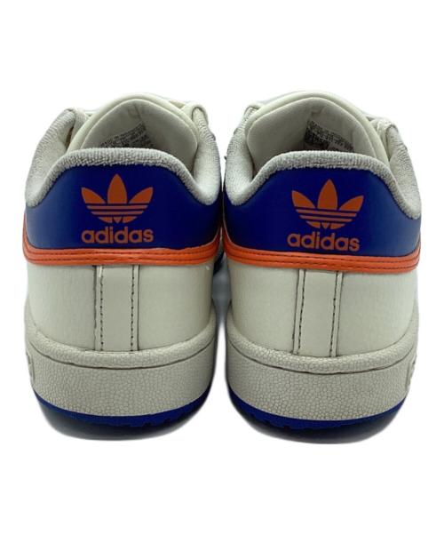 adidas（アディダス）adidas (アディダス) スニーカー ホワイト×ブルー サイズ:26の古着・服飾アイテム