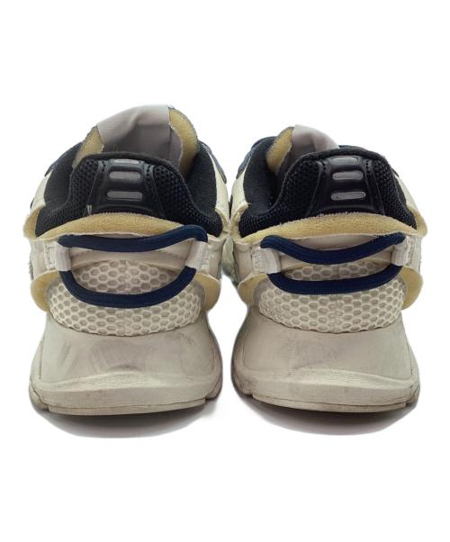 LACOSTE（ラコステ）LACOSTE (ラコステ) スニーカー ホワイト×ブラック サイズ:UK7.5の古着・服飾アイテム