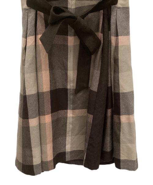 BLUE LABEL CRESTBRIDGE（ブルーレーベルクレストブリッジ）BLUE LABEL CRESTBRIDGE (ブルーレーベルクレストブリッジ) ベルト付き ギャザー Aライン ワンピース ブラウン サイズ:38の古着・服飾アイテム