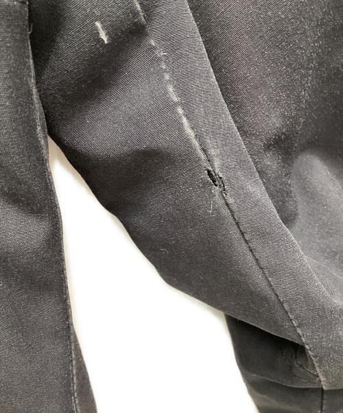 CANADA GOOSE（カナダグース）CANADA GOOSE (カナダグース) ダウンジャケット ネイビー サイズ:Lの古着・服飾アイテム