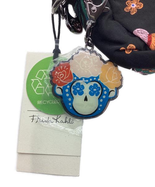 Kipling（キプリング）Kipling (キプリング) フリーダ・カーロ ショルダーバッグ ブラック 未使用品の古着・服飾アイテム