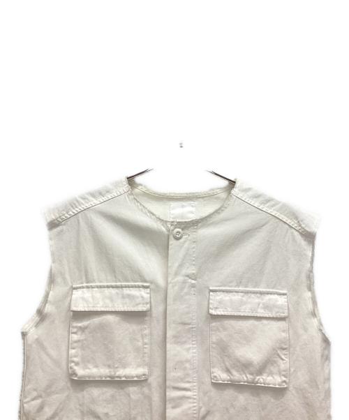 SHENERY（シーナリー）SHENERY (シーナリー) ノーカラーミリタリーベスト ホワイト サイズ:Fの古着・服飾アイテム