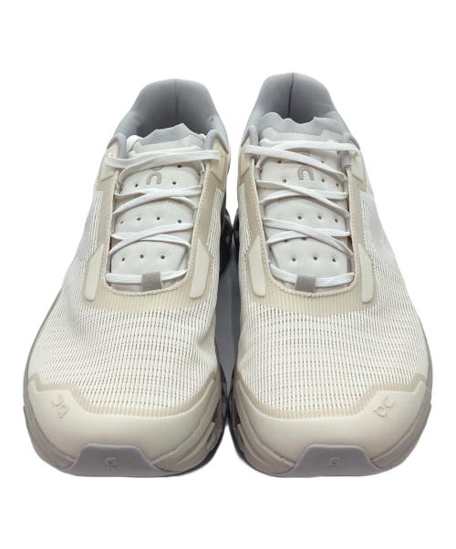 on（オン）on (オン) スニーカー クリーム サイズ:30の古着・服飾アイテム