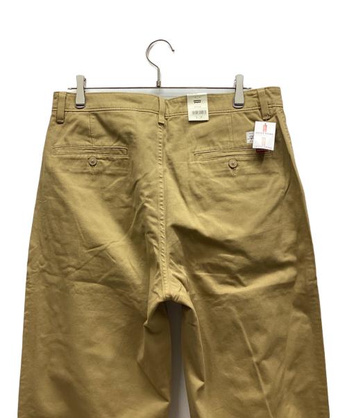 LEVI'S（リーバイス）LEVI'S (リーバイス) パンツ カーキ サイズ:W34 未使用品の古着・服飾アイテム