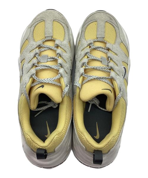 NIKE（ナイキ）NIKE (ナイキ) シューズ イエロー×ベージュ サイズ:30の古着・服飾アイテム