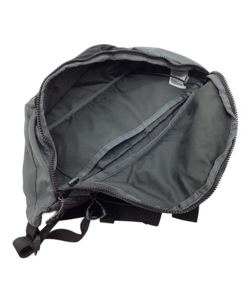 THE NORTH FACE（ザ ノース フェイス）THE NORTH FACE (ザ ノース フェイス) ウエストバッグ グレー×ブラウンの古着・服飾アイテム