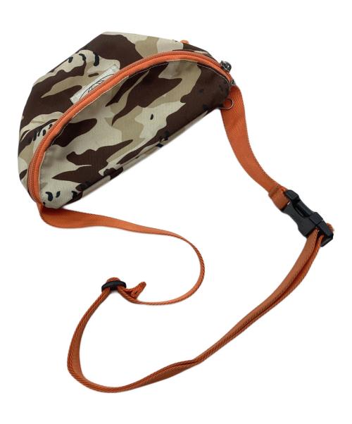 EASTPAK（イーストパック）EASTPAK (イーストパック) ウエストバッグ ベージュ×ブラウンの古着・服飾アイテム