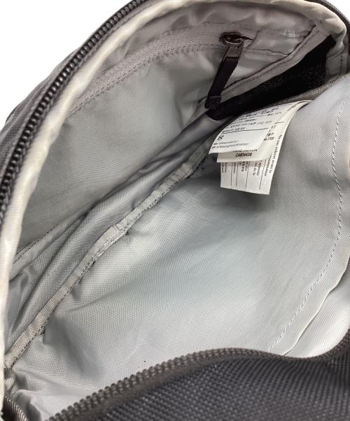 ARC'TERYX（アークテリクス）ARC'TERYX (アークテリクス) ショルダーバッグ ブラックの古着・服飾アイテム