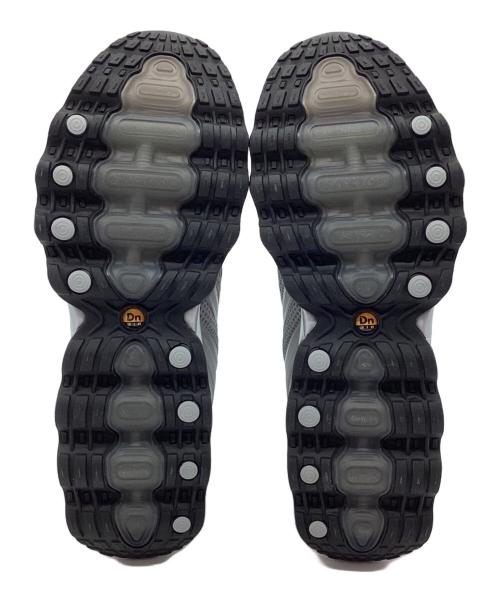 NIKE（ナイキ）NIKE (ナイキ) スニーカー グレー サイズ:27.5 未使用品の古着・服飾アイテム