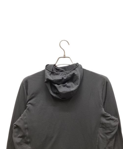 HOGLOFS（ホグロフス）HOGLOFS (ホグロフス) ジップパーカー グレー サイズ:Mの古着・服飾アイテム