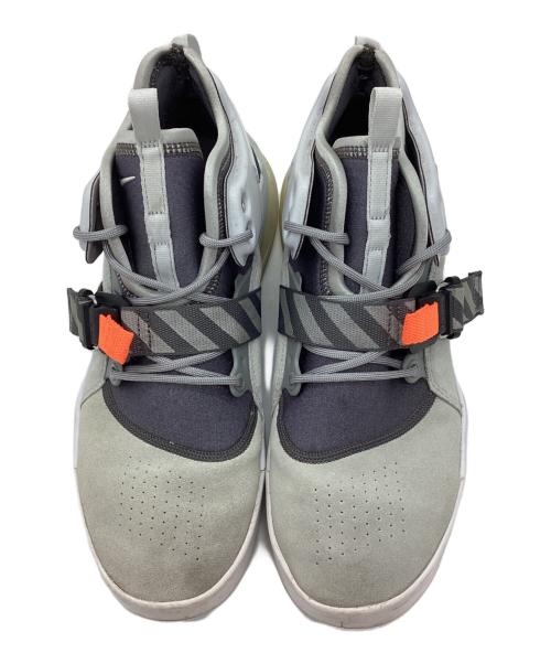 NIKE（ナイキ）NIKE (ナイキ) スニーカー グレー サイズ:27.5の古着・服飾アイテム